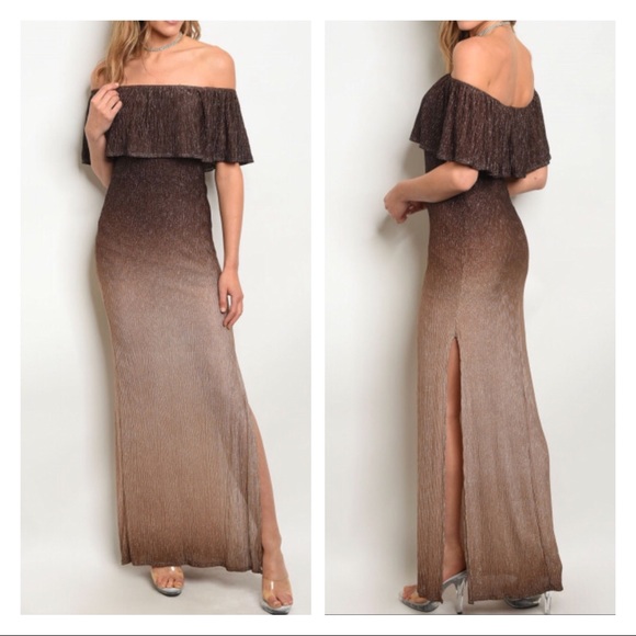 Dresses & Skirts - HOT SALES ❗️Off The Shoulder Ruffle Maxi